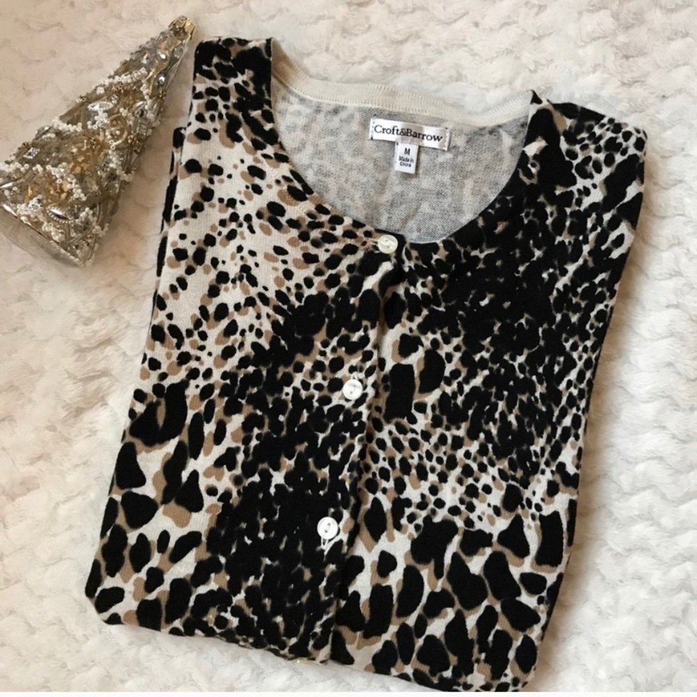 CROFT & BARROW animal print cardigan /Size…